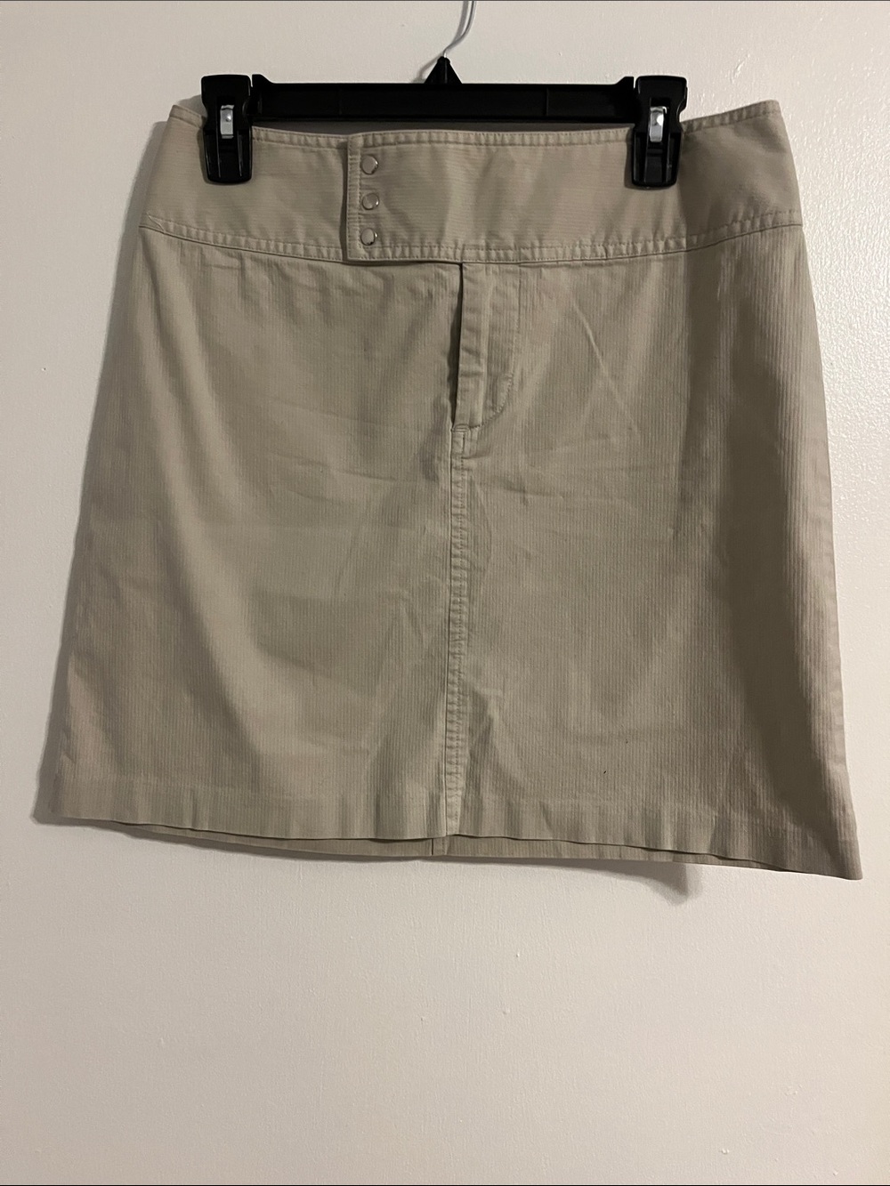 Hillard & Hanson Light Beige Mini Skirt